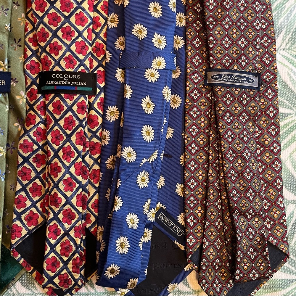 Men's Flower Patterned Ties Set - image 4
